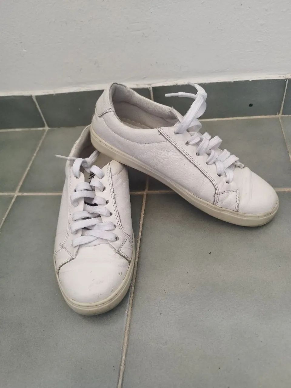 Tenis Cavalera Branco Couro n°35 usado 