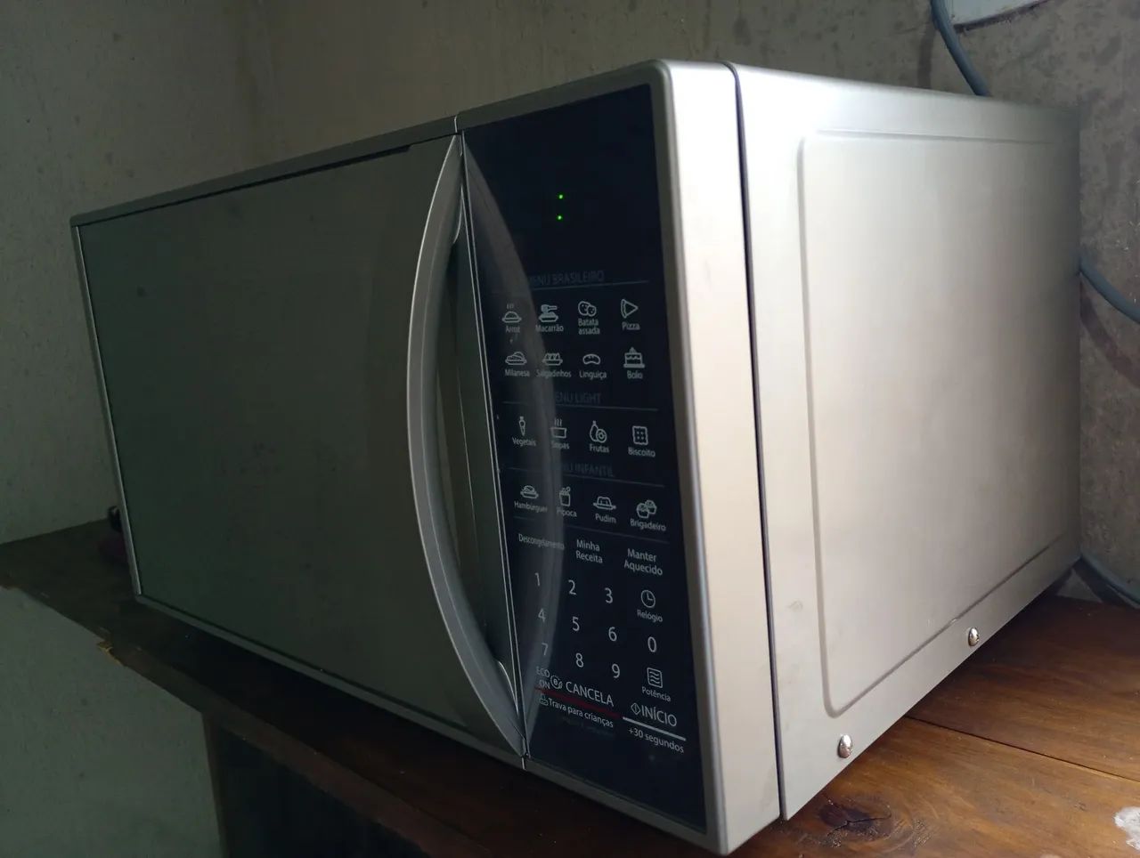MICROONDAS 30 Litros LG Utilizado apenas 2 vezes  - Foto 4
