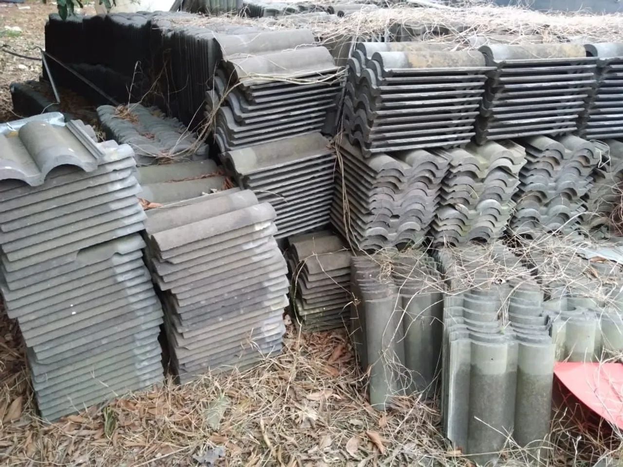 Lote de telhas - Foto 2