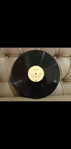 Disco de Vinil Simone - Primeiro Disco que não Falou das Flores - Foto 2