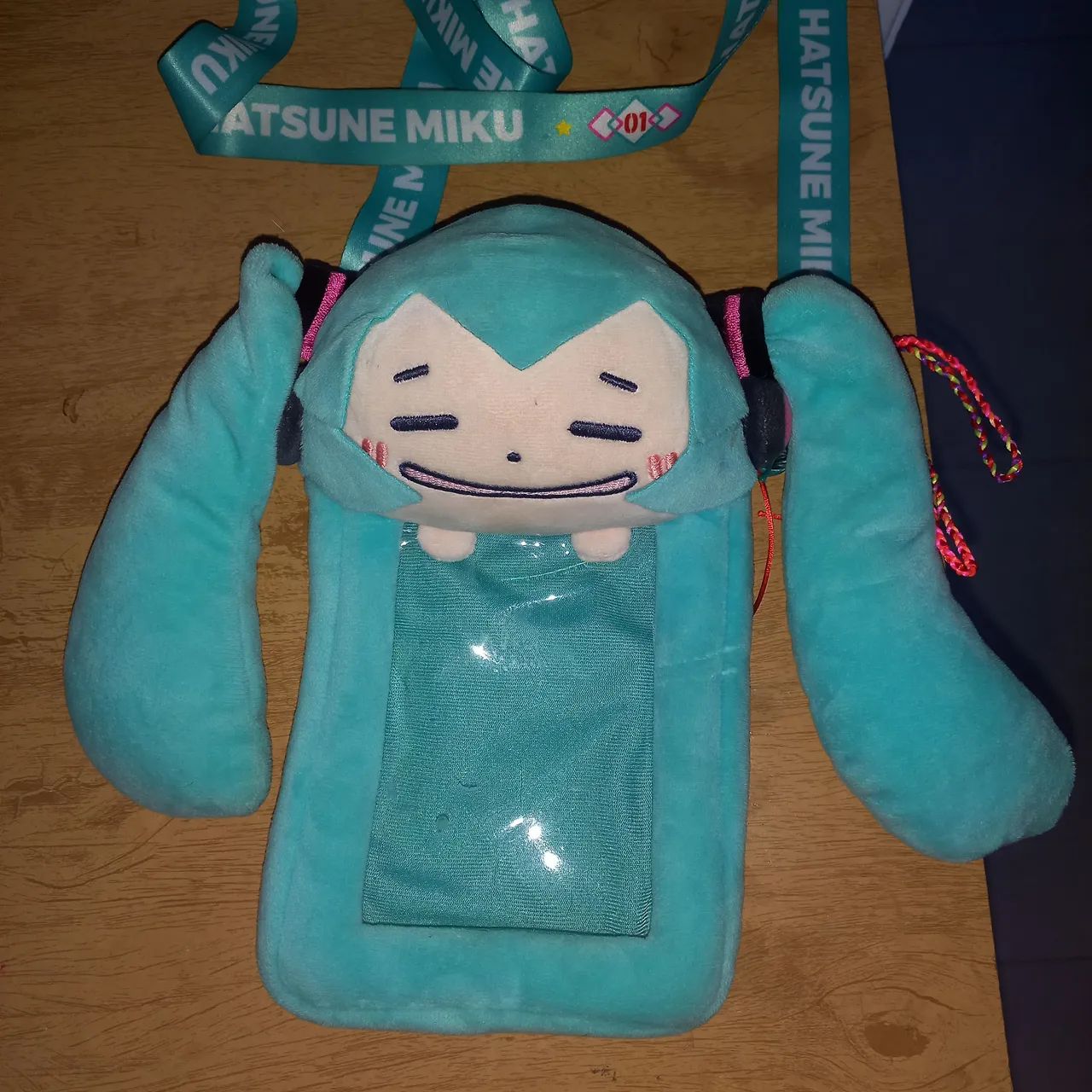 Porta celular hatsune miku - Foto 2