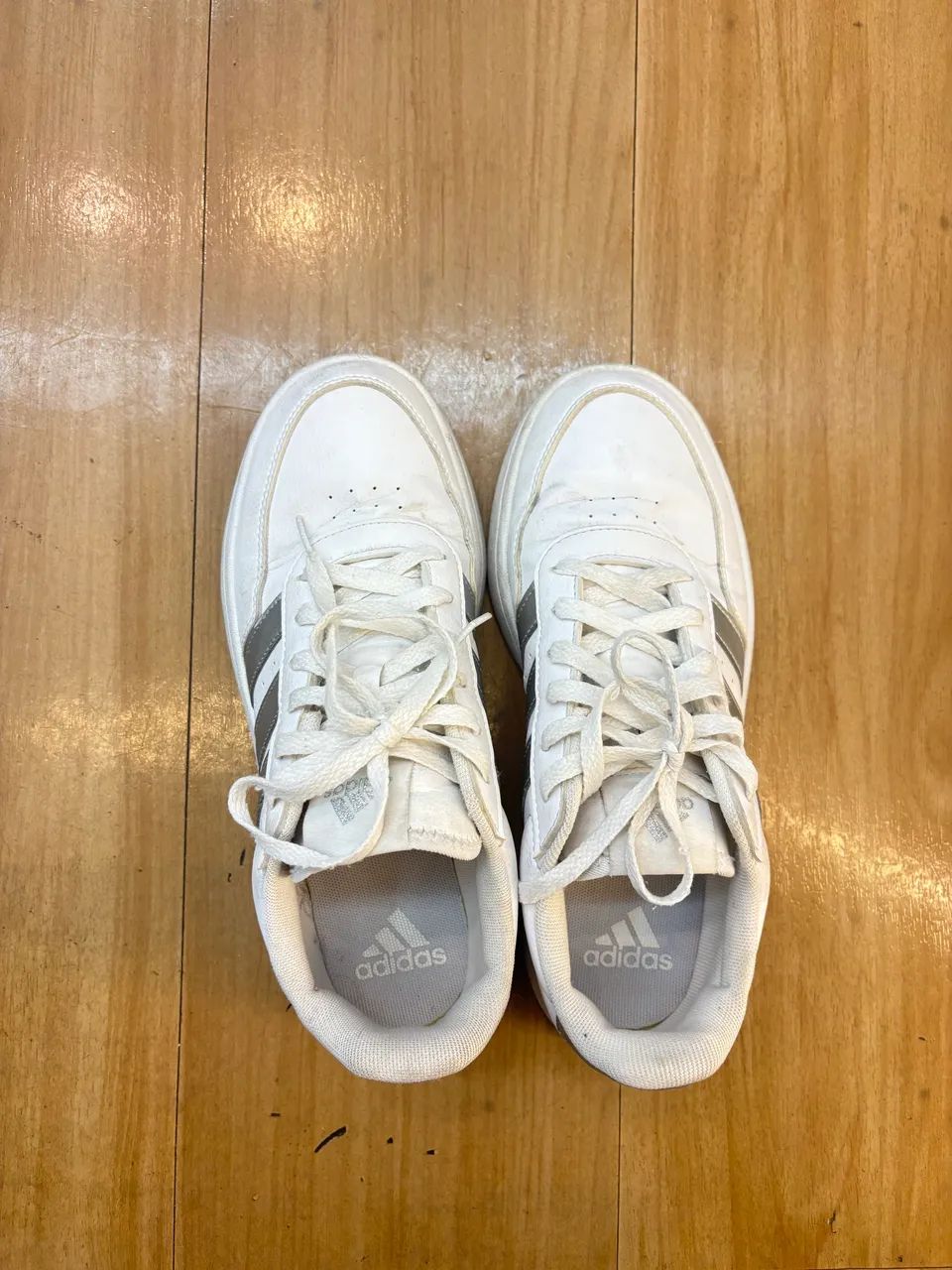 tênis adidas - Foto 4