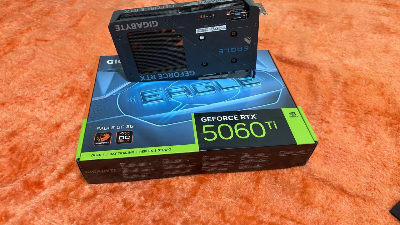 Placa de Vídeo RTX 5060TI 8gb Gigabyte  - Foto 4