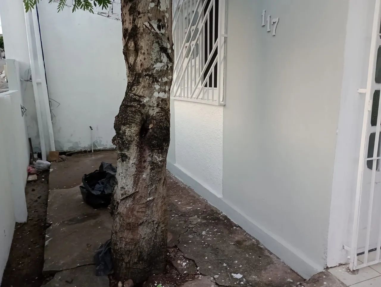 Casa 03 quartos próximo ao novo rua dos tamarindos - Foto 4