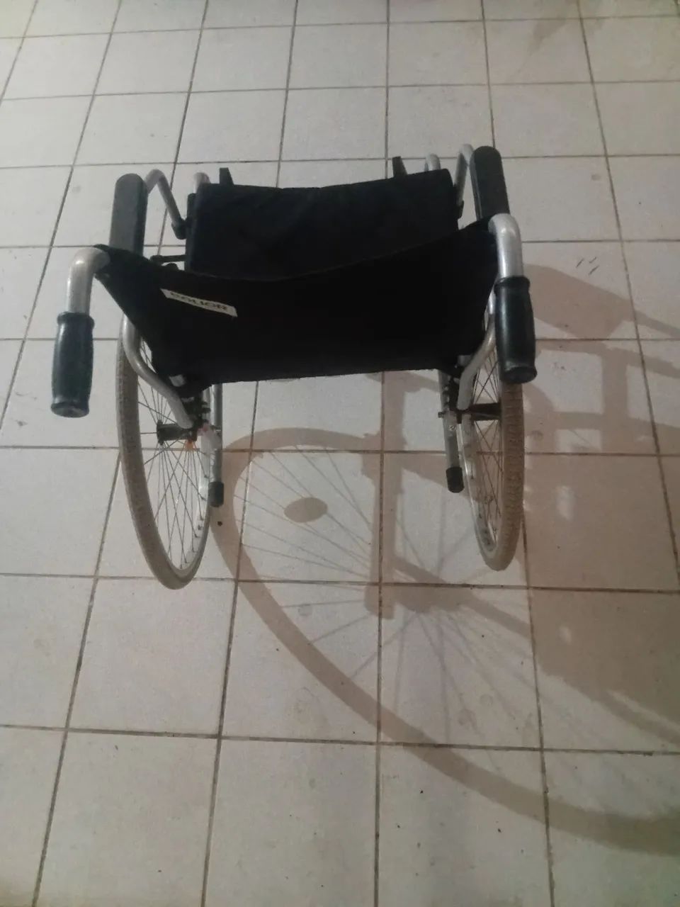 Cadeira de rodas Polior, praticamente nova, pouco uso.  - Foto 3