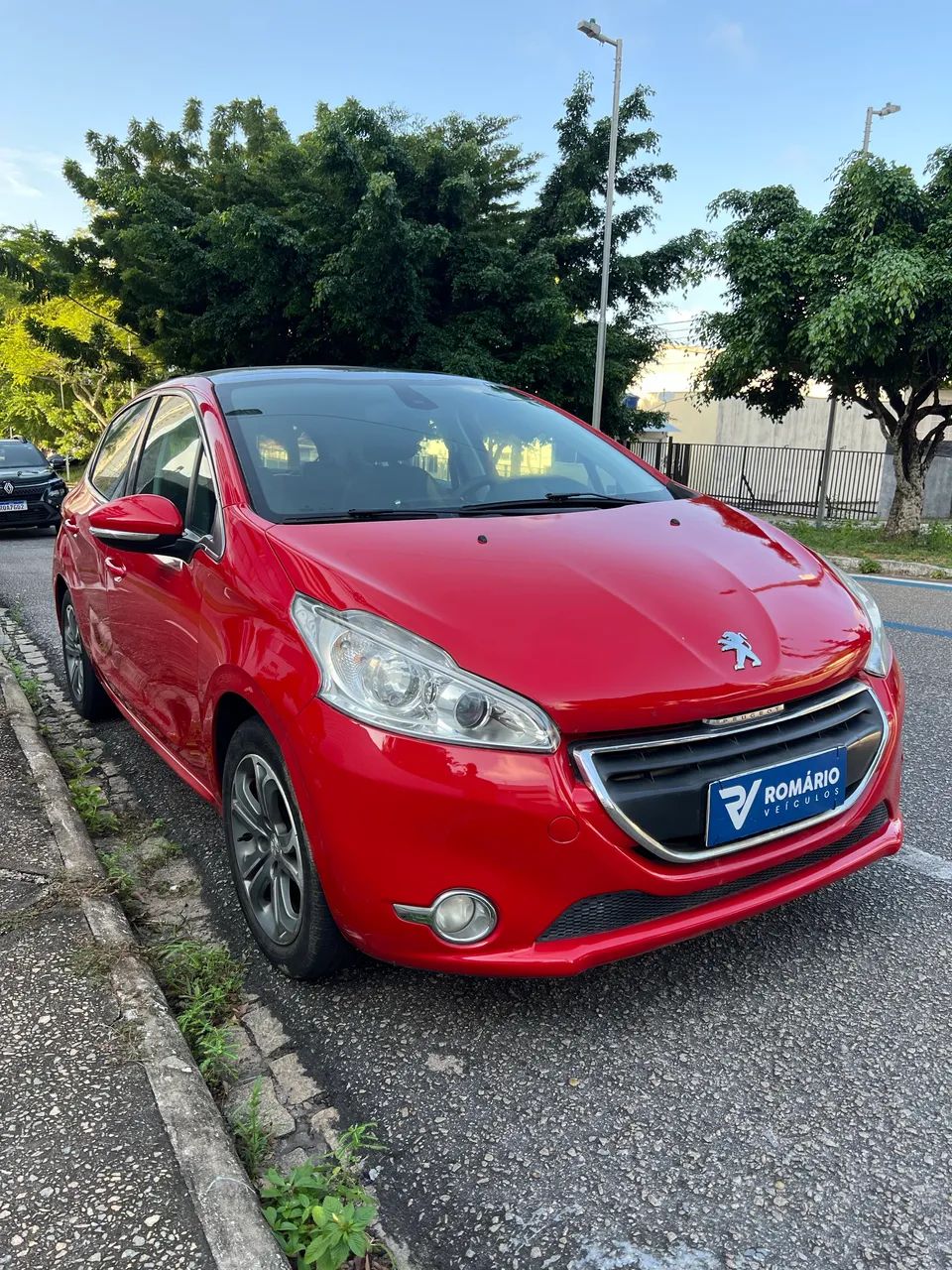 Peugeot 208 2014