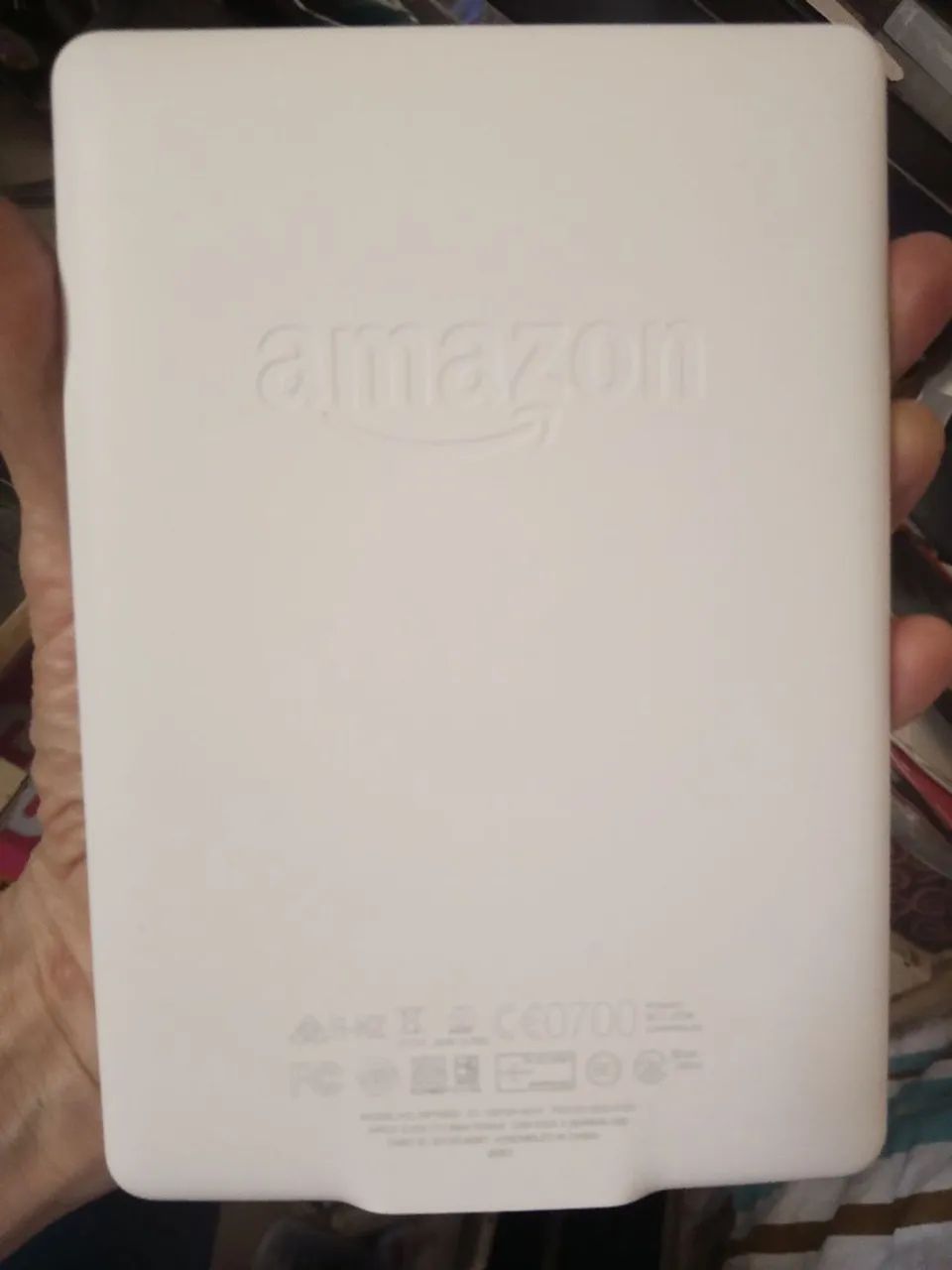 Kindle Paperwhite 7 Branco, cabo, 310 luvros - Foto 3