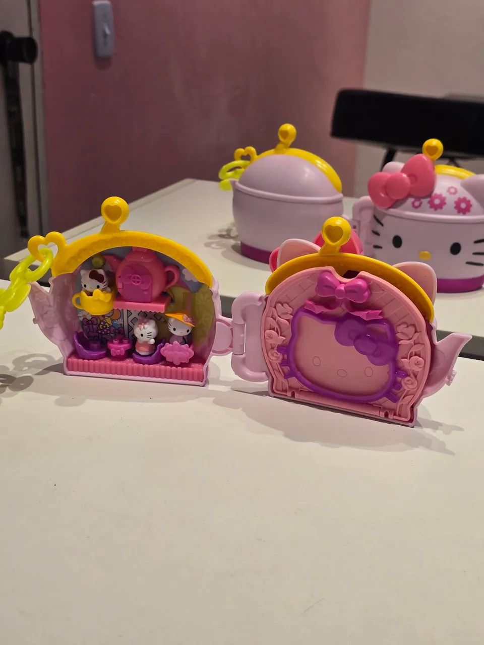 Brinquedo Hello Kitty hora do chá + 4 mini hello kittys inclusas - Foto 3