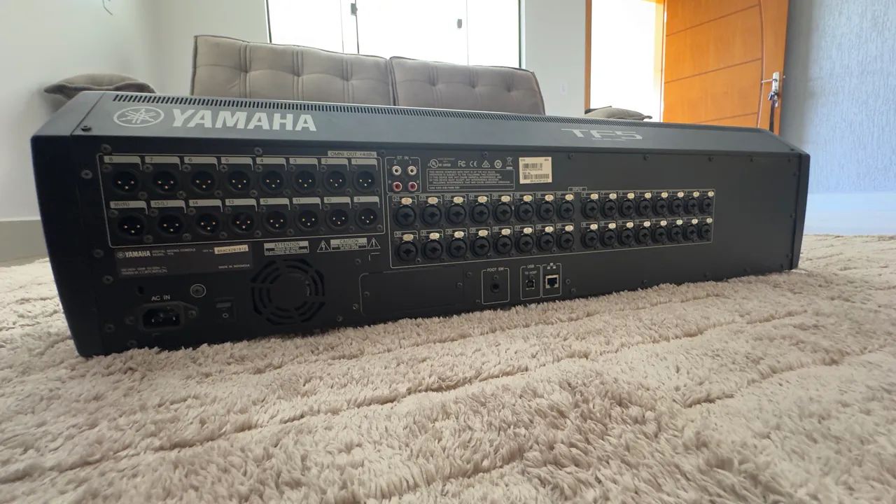 Mesa de som Yamaha TF5 - Foto 4