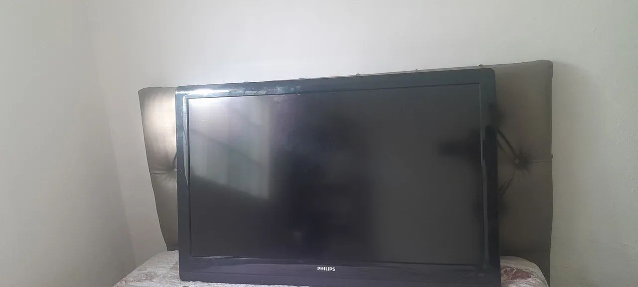 Vendo tv philips 42 polegadas convencional 