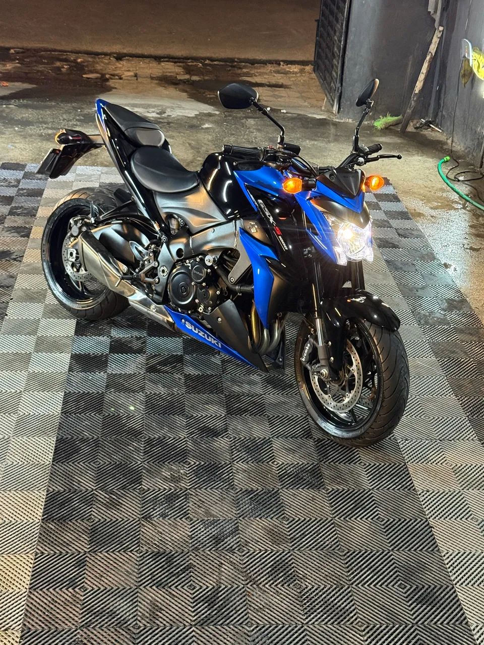 Suzuki gsx-s1000