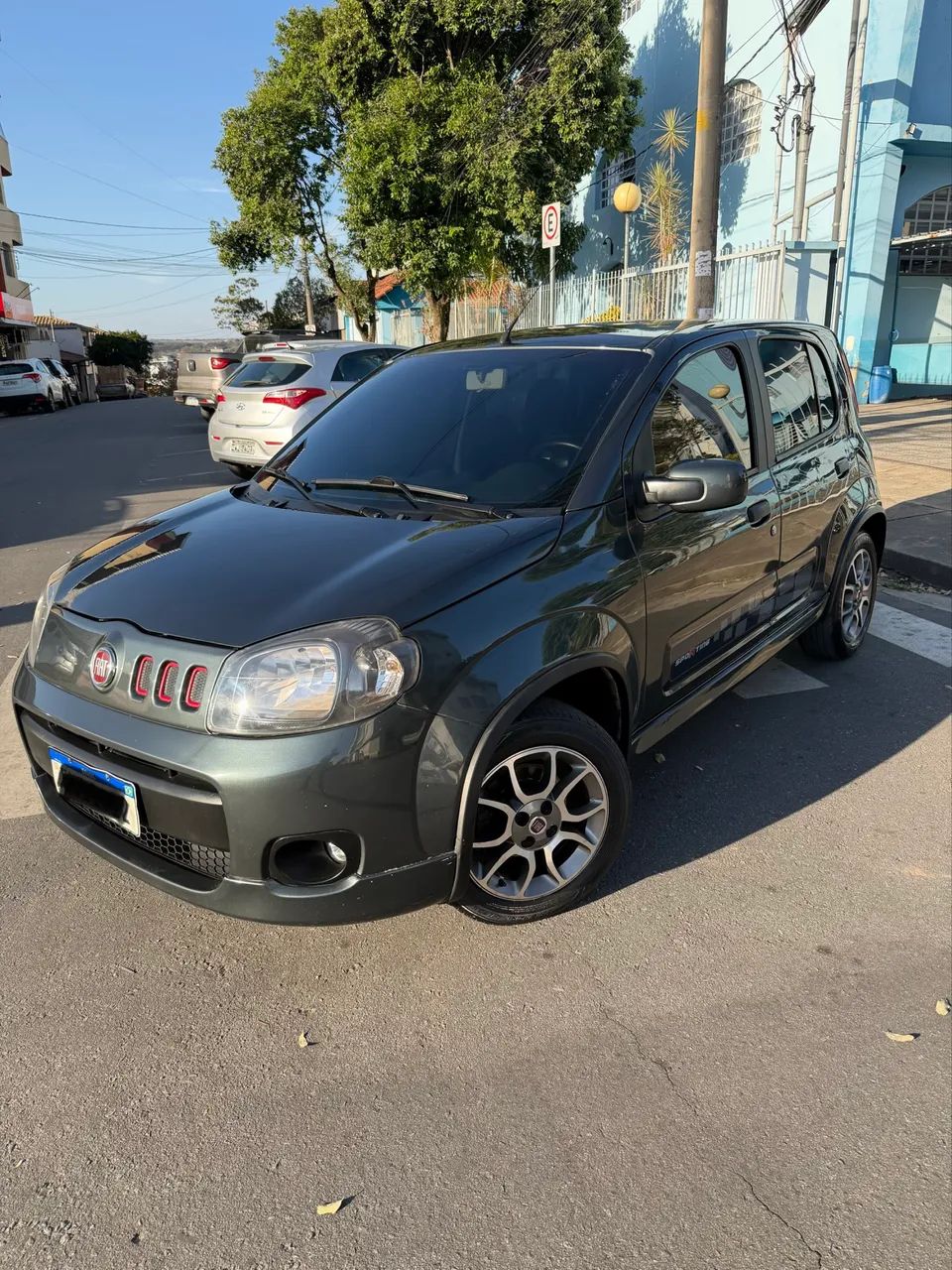 Fiat Uno Sporting 1.4 EVO Fire Flex 8V 4P 2012