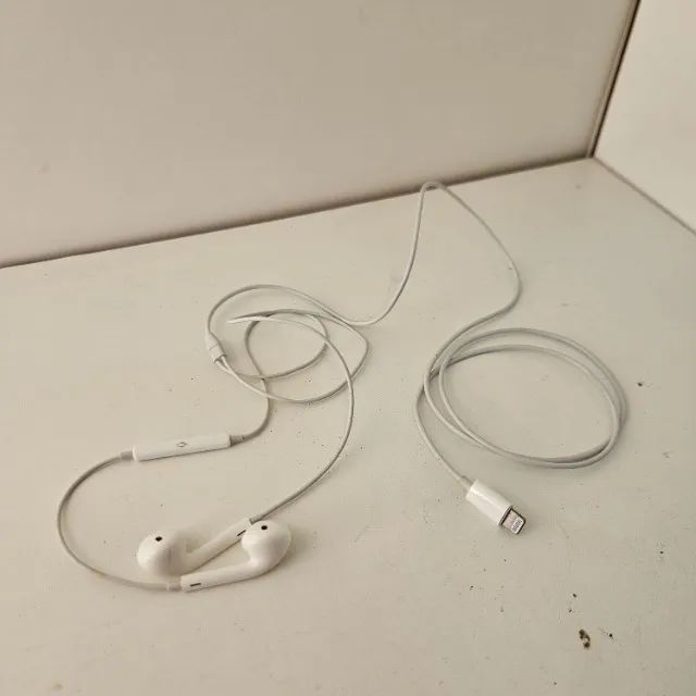 Fone De Ouvido Apple Earpods Com Conector Lightning Branco