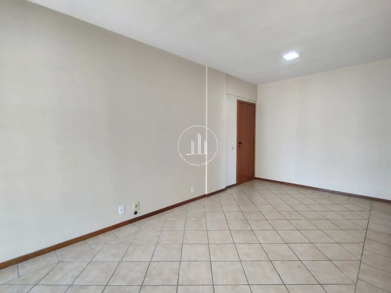 Apartamento 2 Quartos com 1 Suíte - Centro - EST - Foto 3