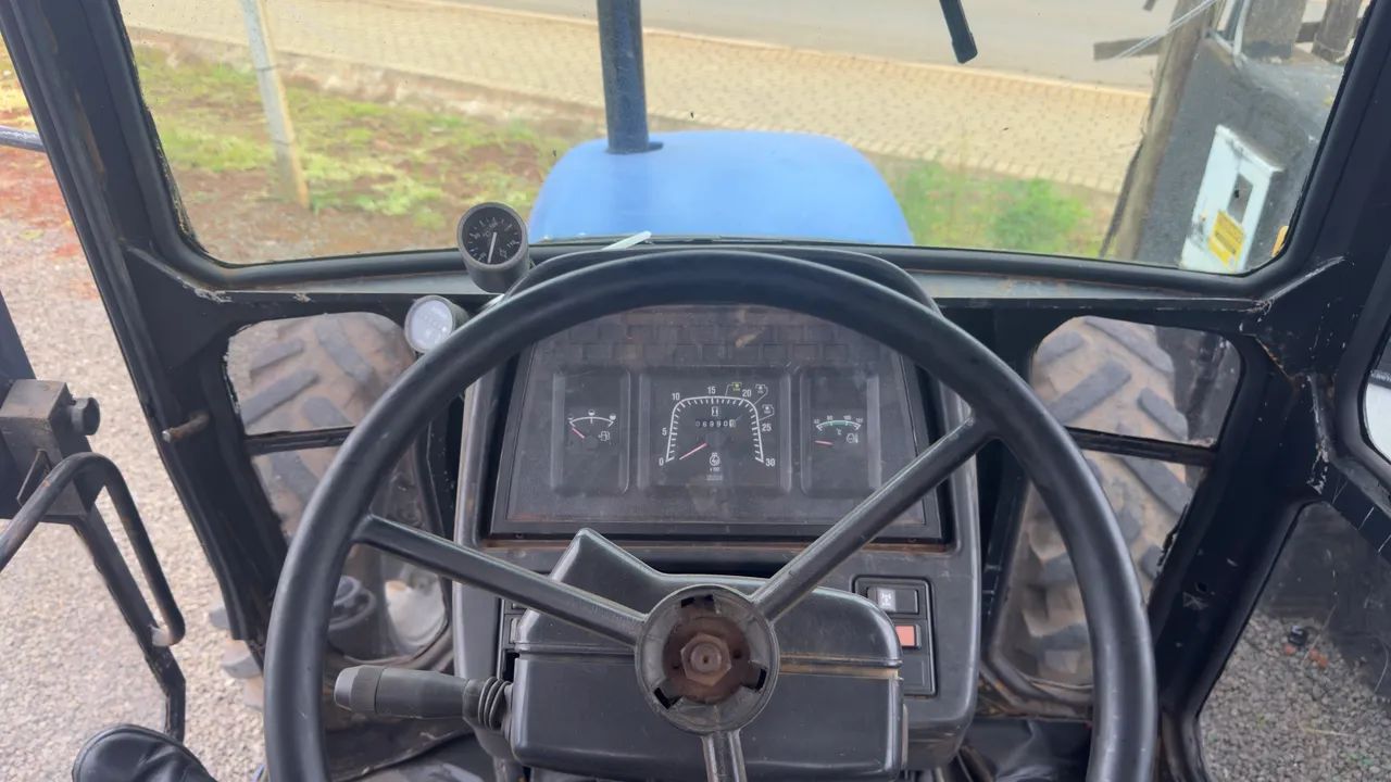 Trator New Holland TL75  - Foto 6