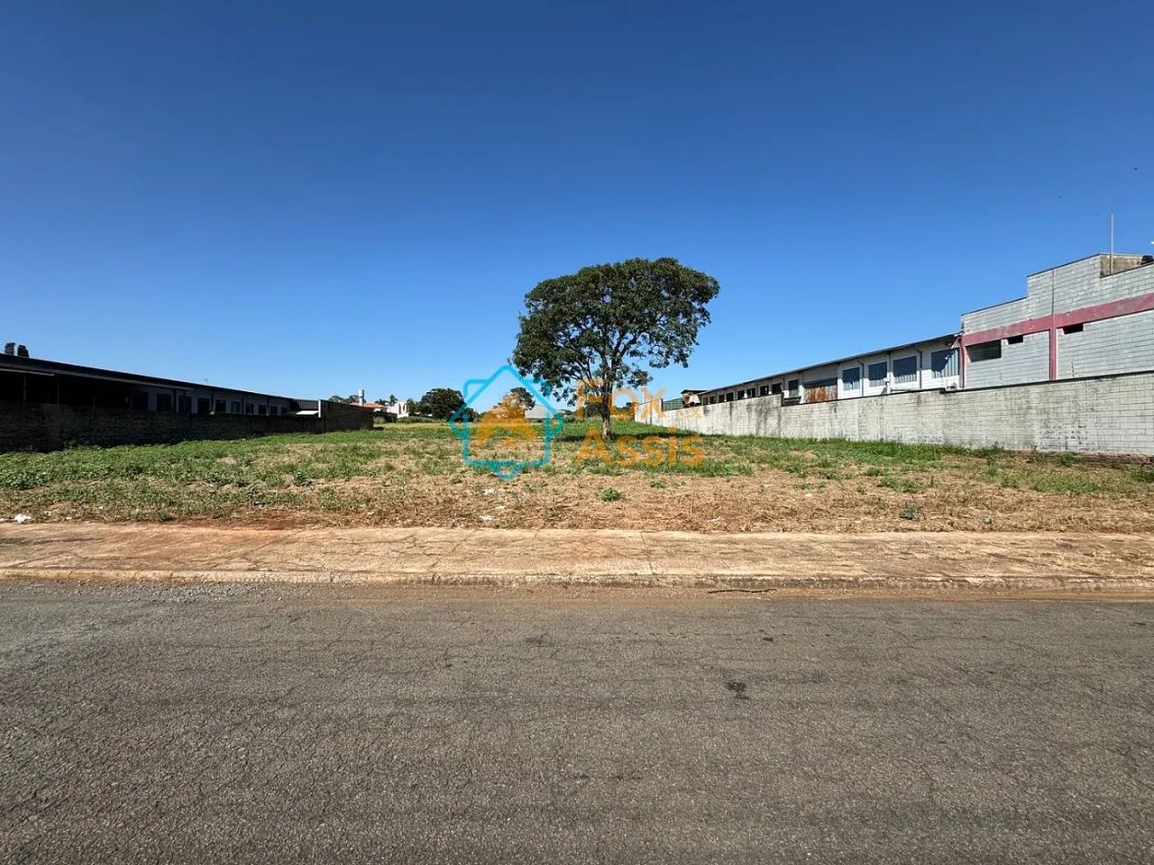 Terreno á venda Industrial em Limeira.