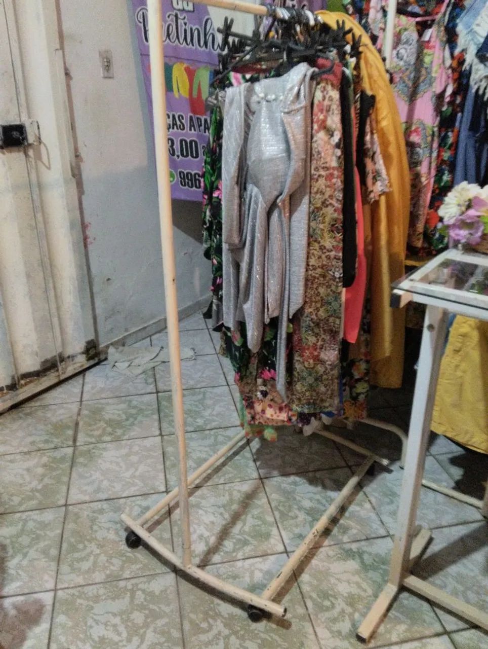 Balcão, e duas araras  - Foto 4