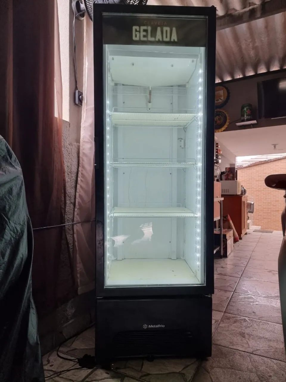 Expositora bebidas Metalfrio