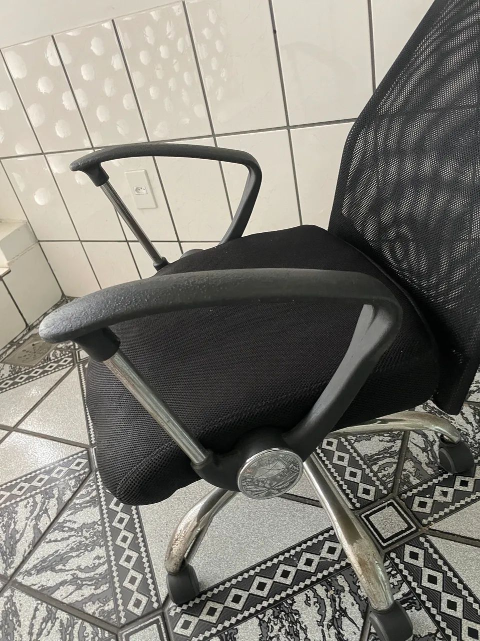 Cadeira de Escritório DOAÇÃO - Foto 2