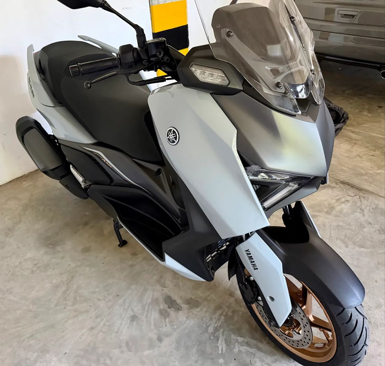 Xmax 300 Connected - Foto 4