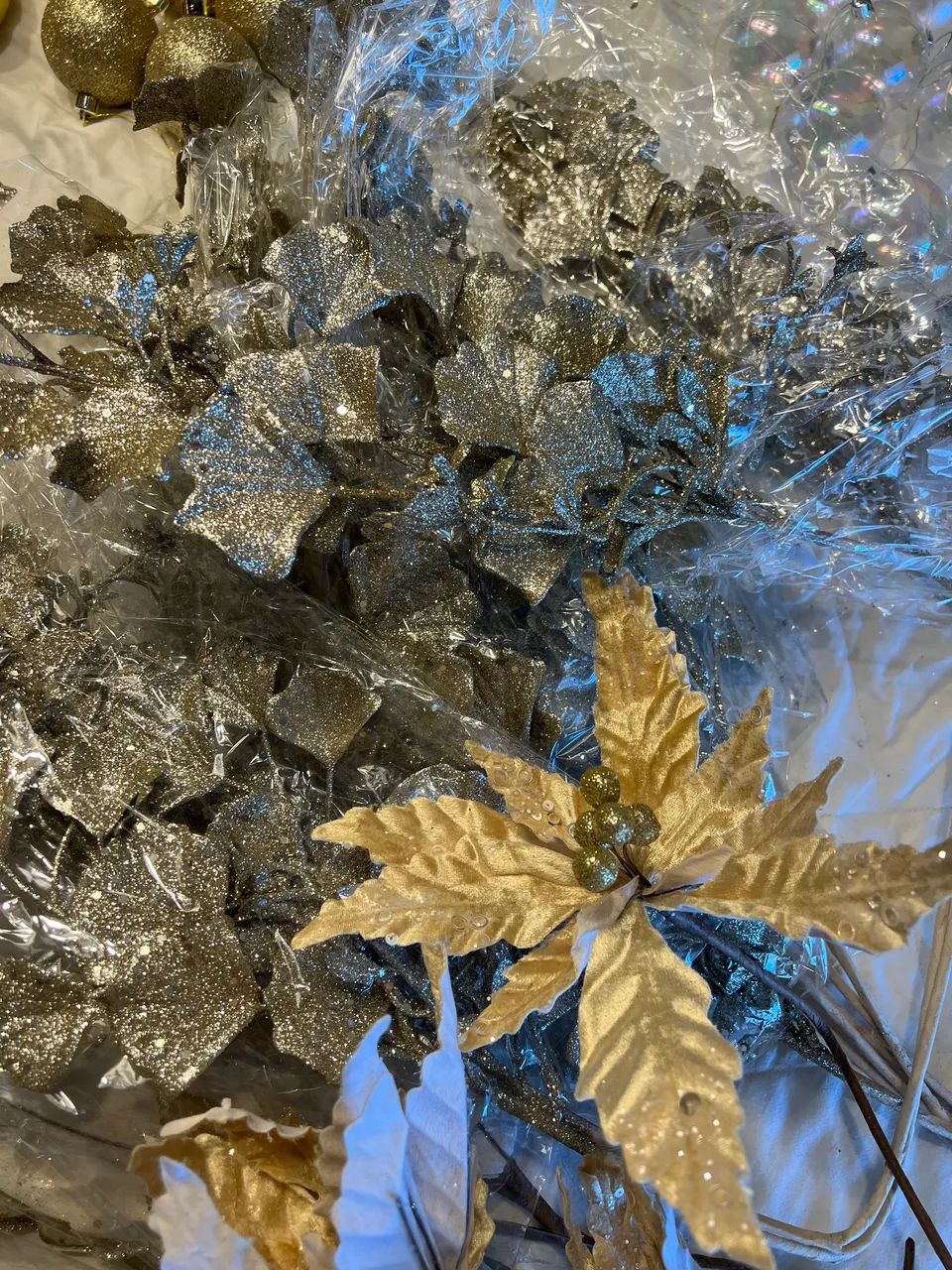 Árvore de natal nevada slim 1,80m + Enfeites - Foto 4