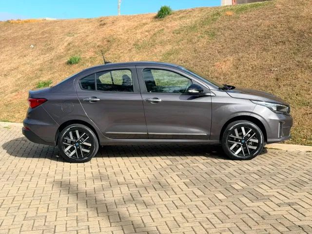 Fiat Cronos Precision 1.3 16V Flex Aut. 2026 - Foto 4