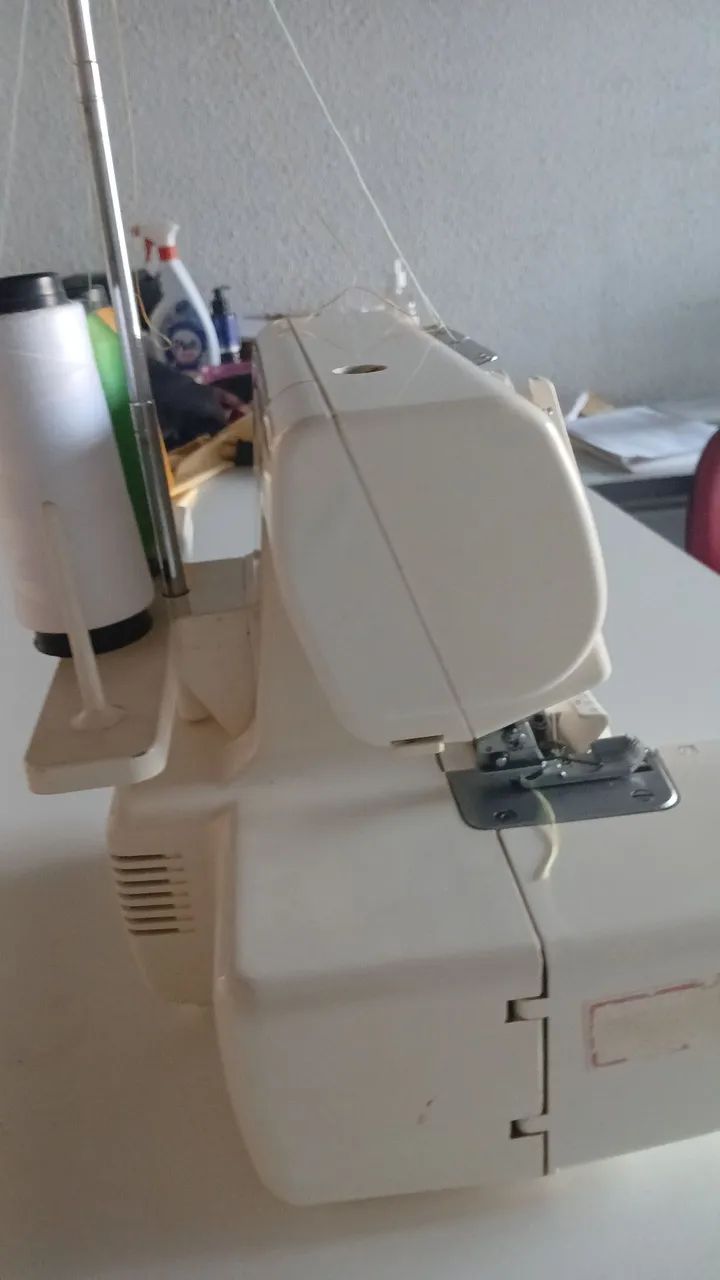 Vende - se uma overloque  - Foto 3