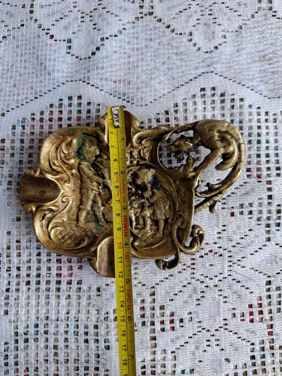 Cinzeiro antigo em bronze com motivo gárgula  - Foto 5