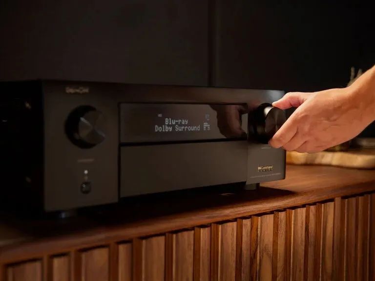 Receiver Denon AVR-X6800H