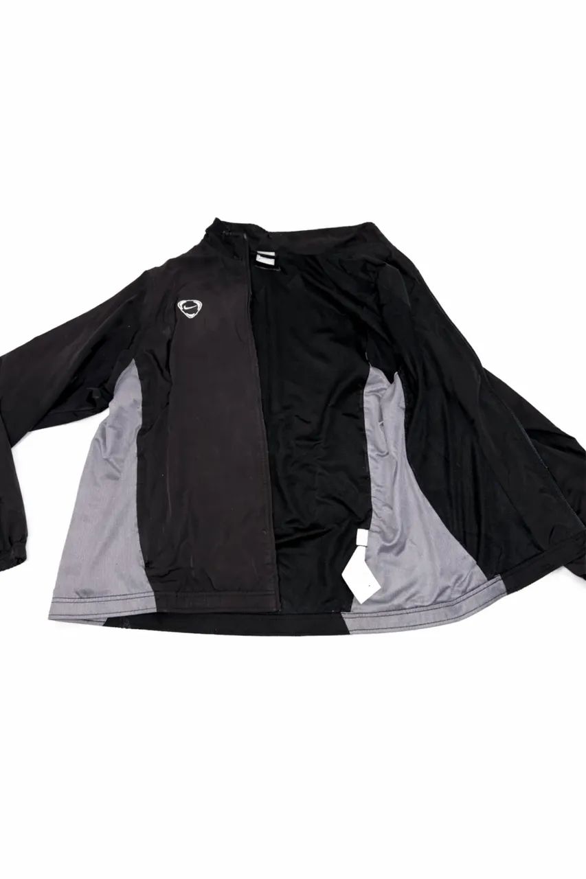 Jaqueta Nike Vintage Y2K Nylon Preta com Zíper - Foto 3