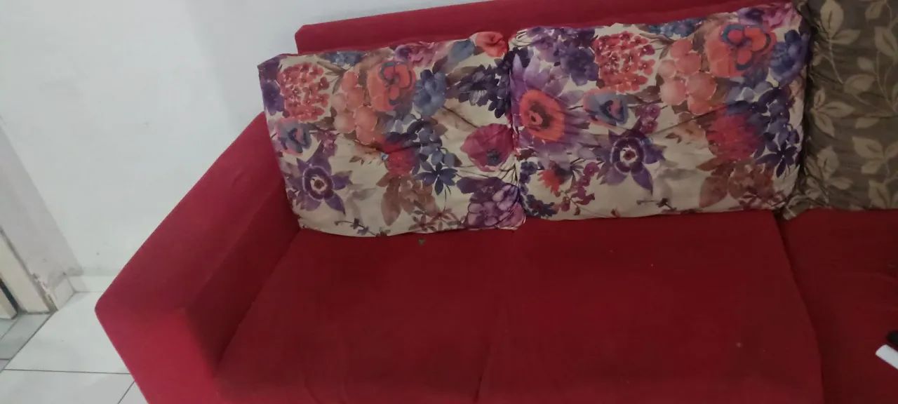 SOFA VERMELHO USADO  - Foto 2