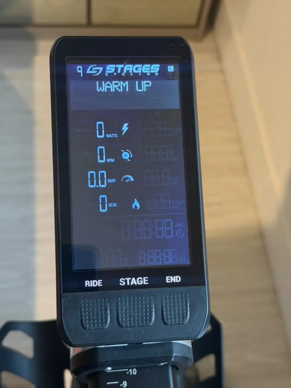 Bicicleta Spinning Stages SC3 com Power Meter e Console