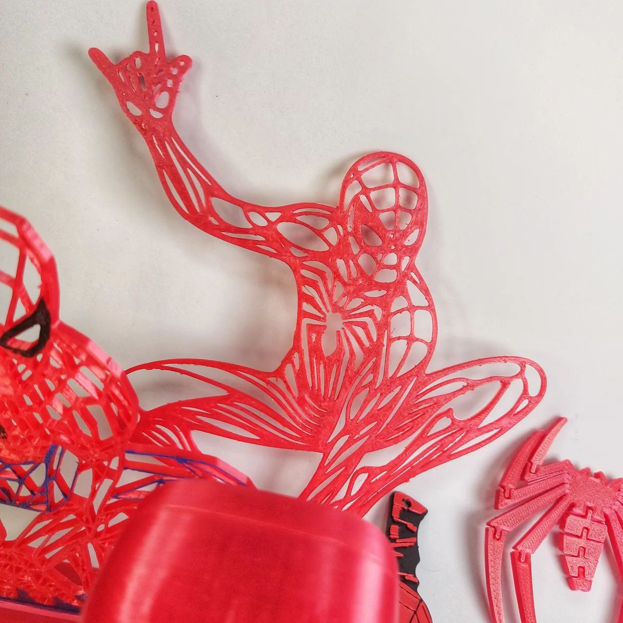 KIT HOMEM-ARANHA 3D - DECORAÇÃO + COLECIONÁVEL + 2 CHAVEIROS - Foto 4