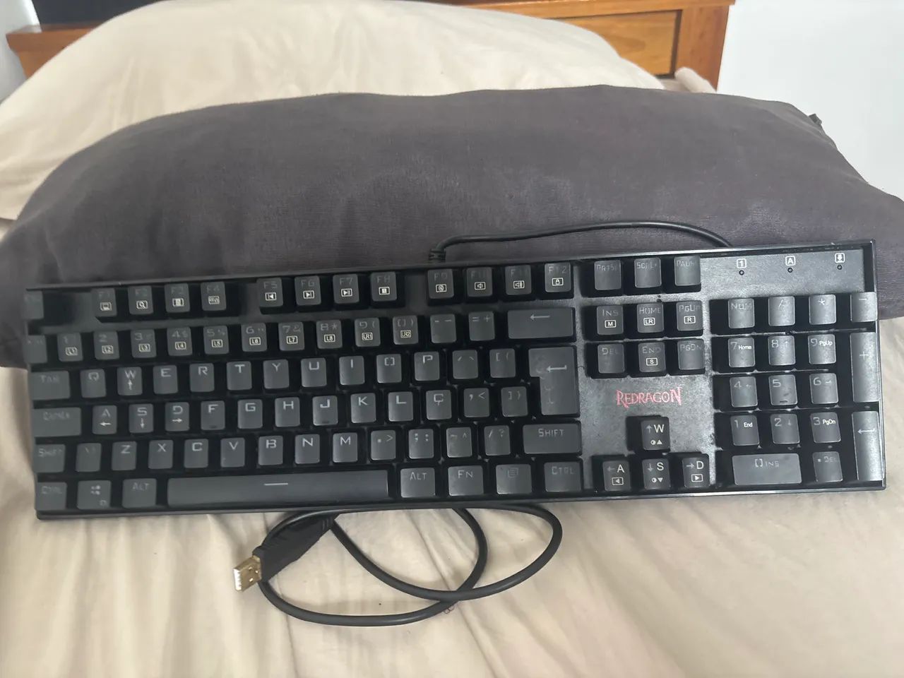 Teclado reddragon 100%  k551