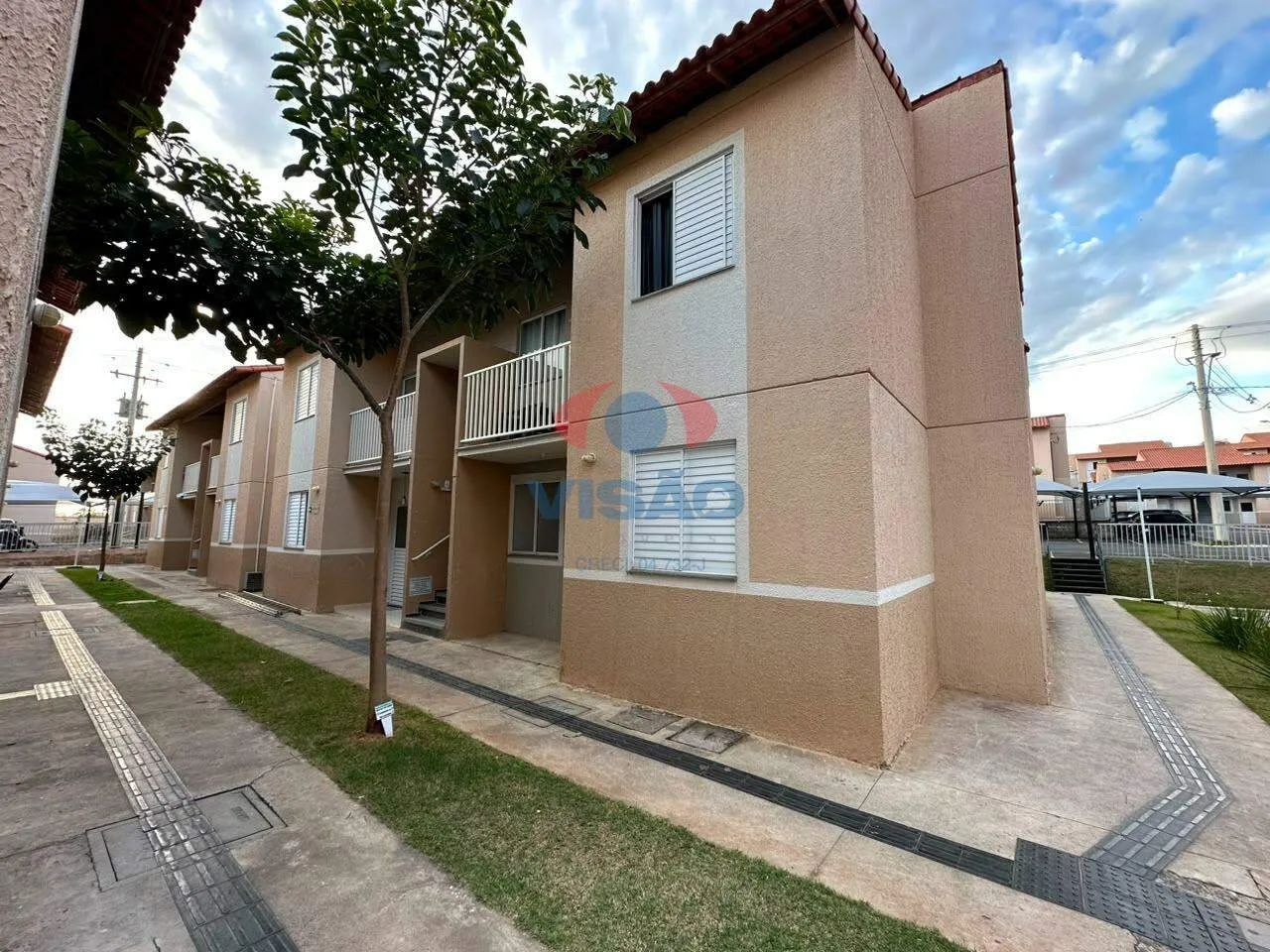 Apartamento novo térreo com 2 vagas e lazer completo! - Foto 2