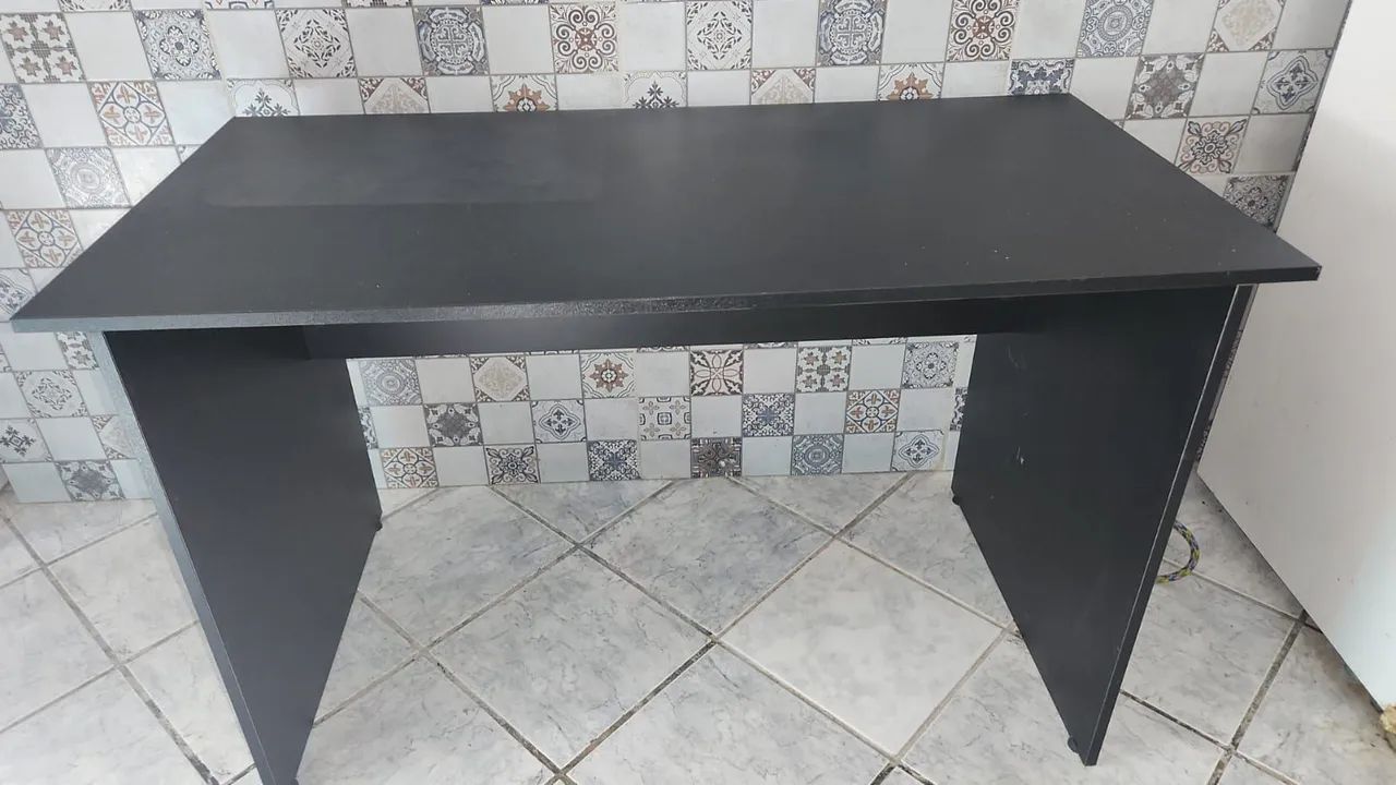 Mesa de Escritório / Escrivaninha - Foto 2