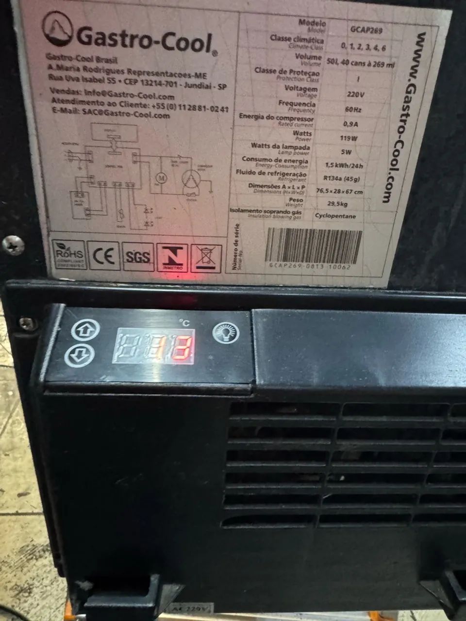 Expositora refrigerada, peça única 220v - Foto 4