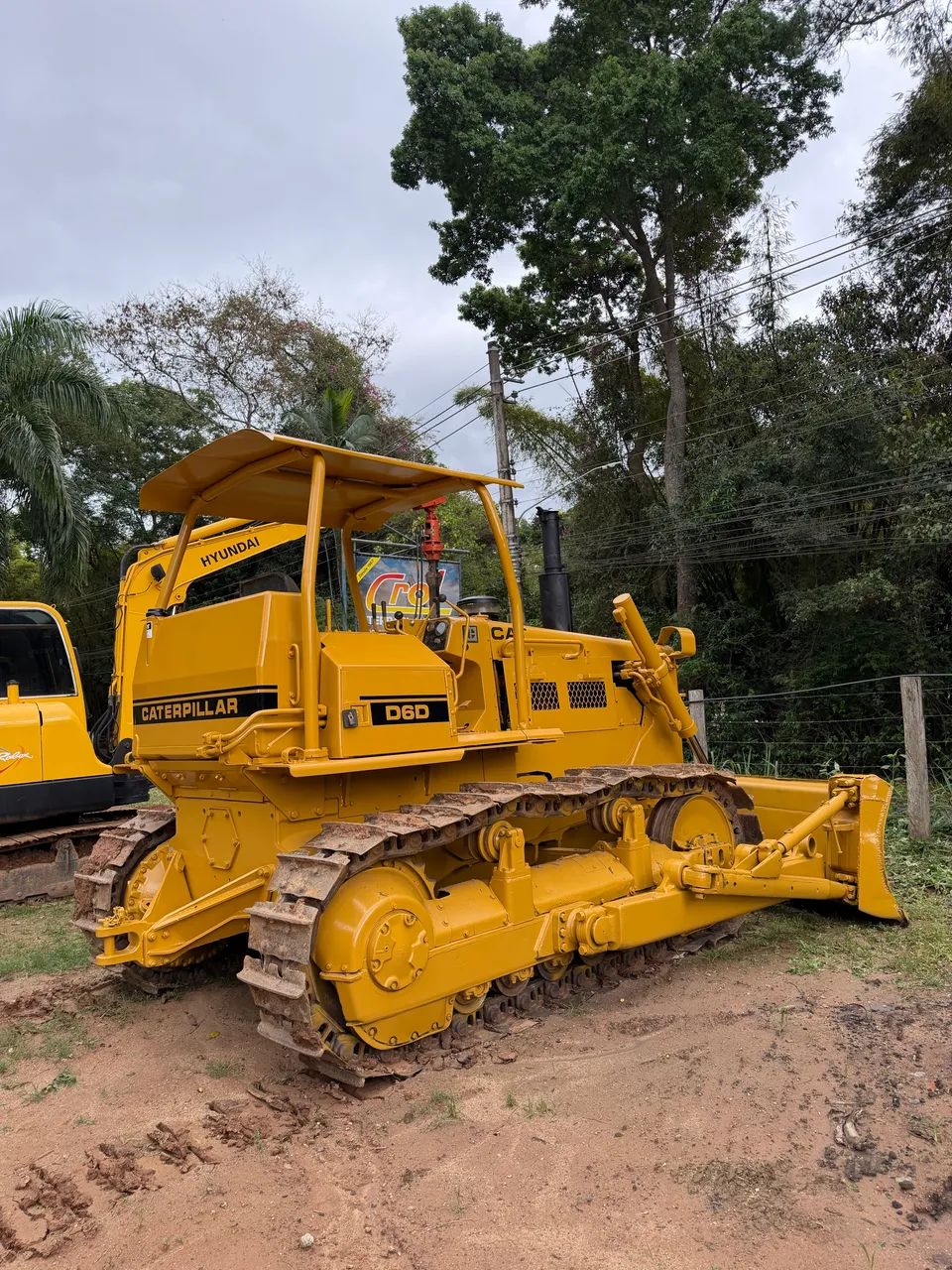 TRATOR D6D 