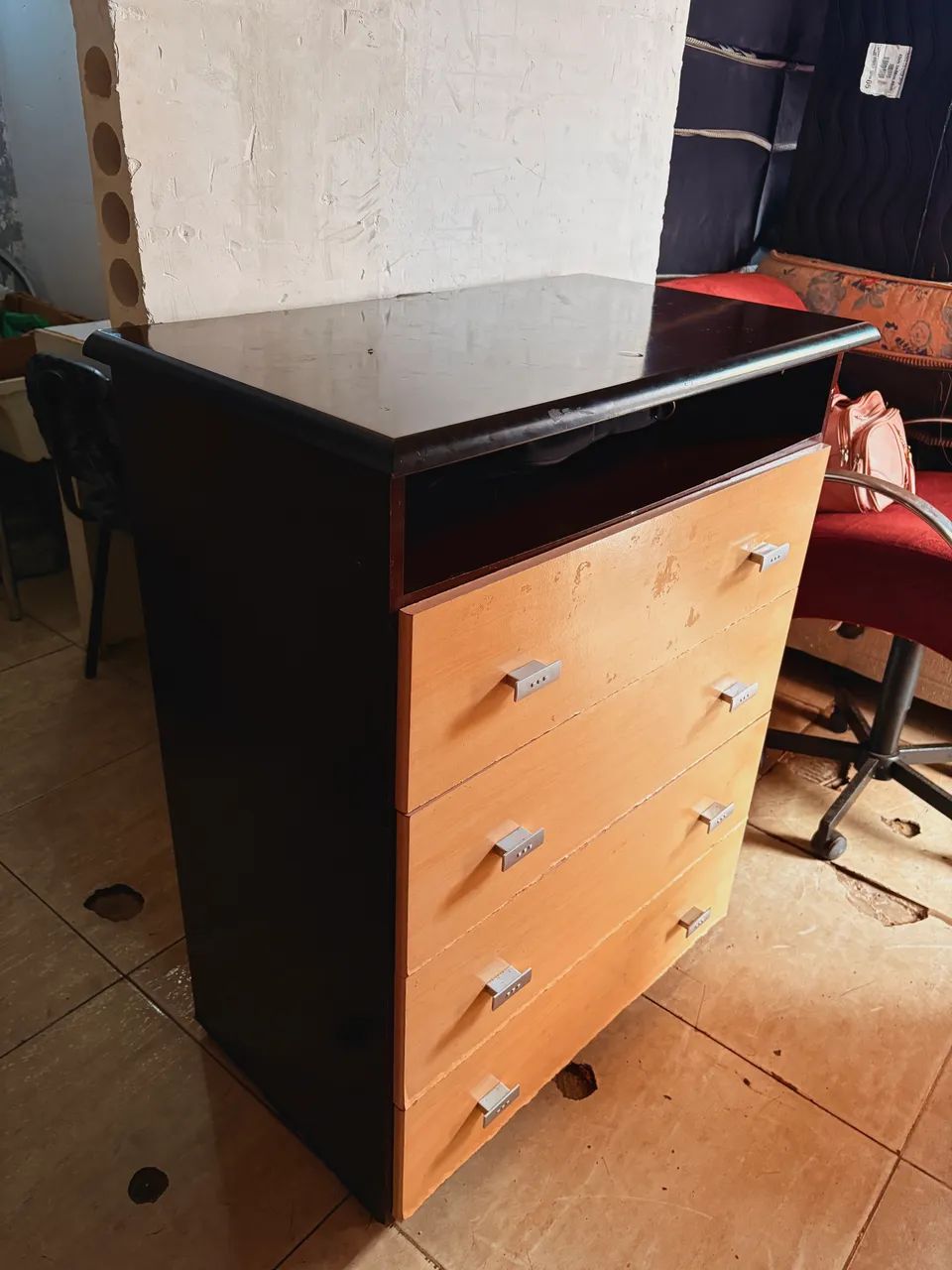 Cômoda 4 Gavetas - Excelente - Foto 3