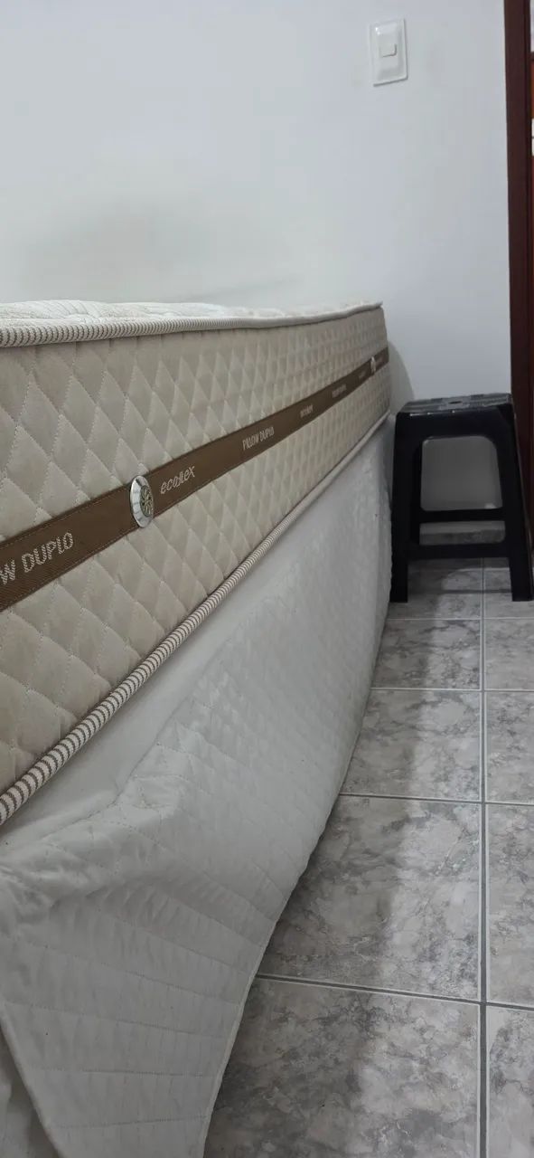 Vendo Cama box casal