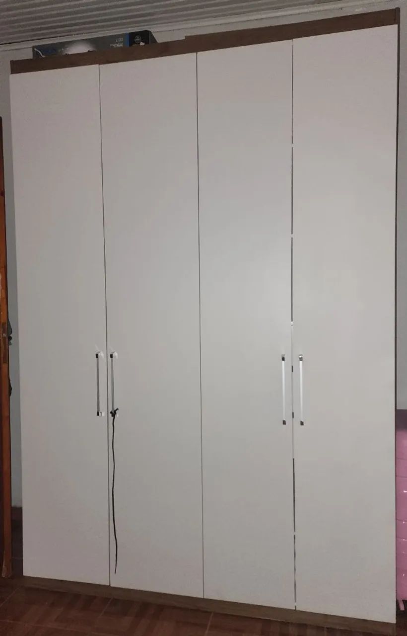 Guarda-Roupa 