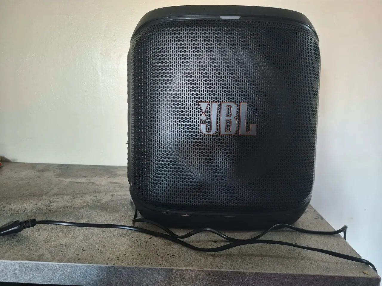 Caixa partybox JBL