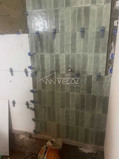 Kitnet/Conjugado : / Residencial / Centro