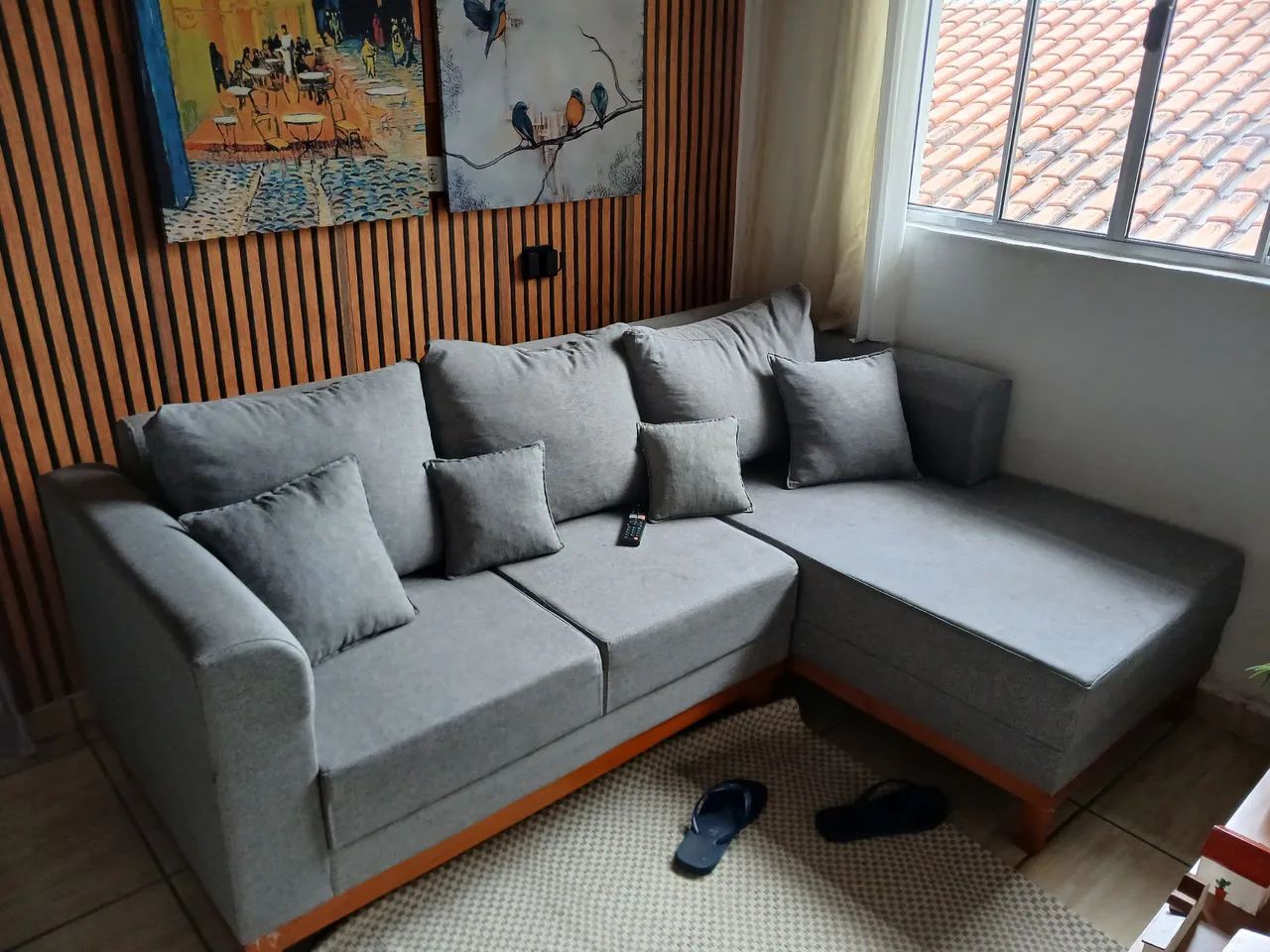 Sofa três  lugares em linho
