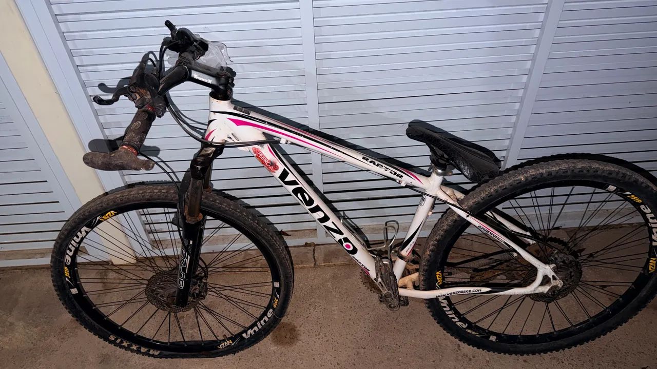 Vendo bicicleta venzo