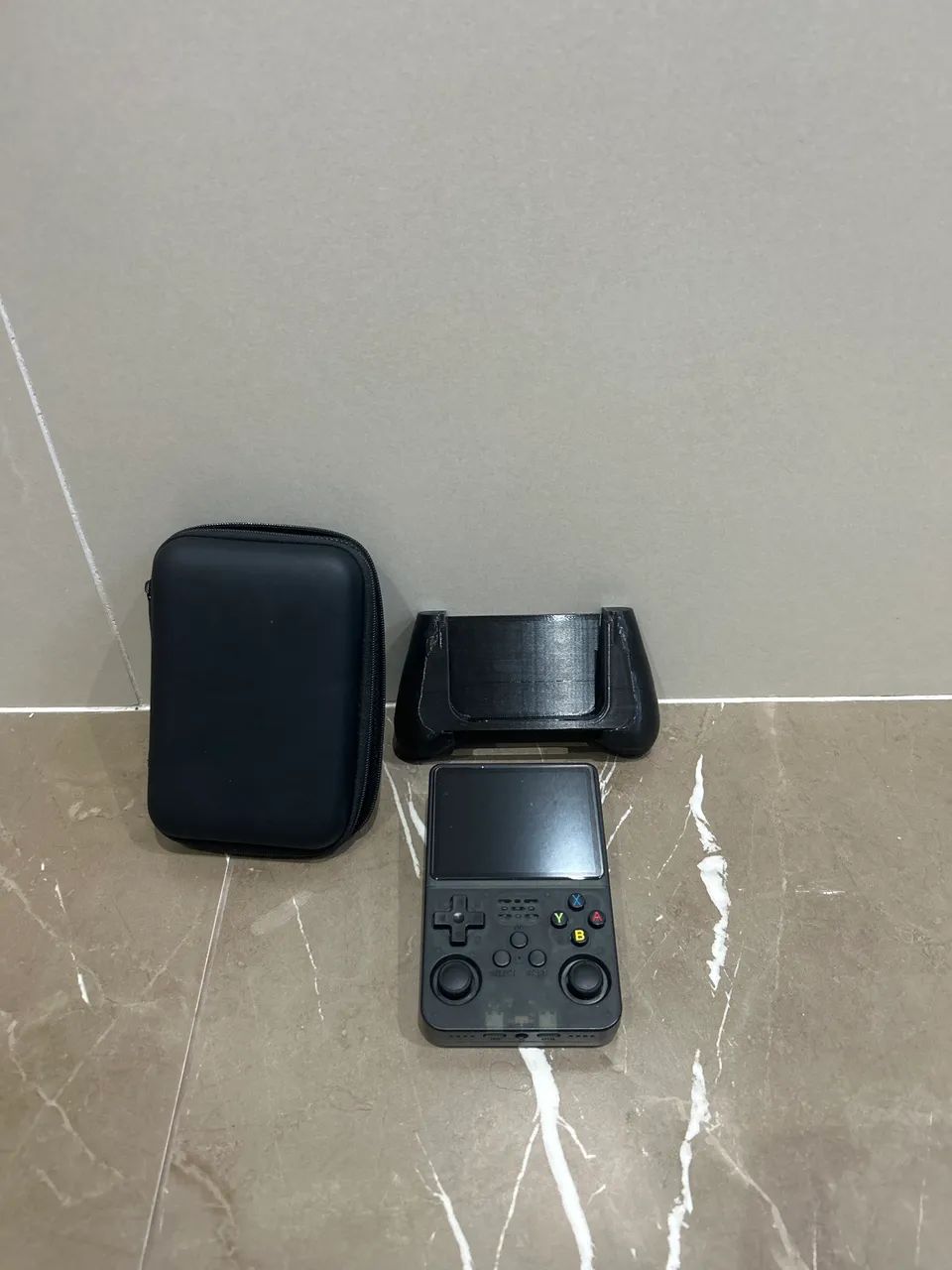 R36s com case e grip 