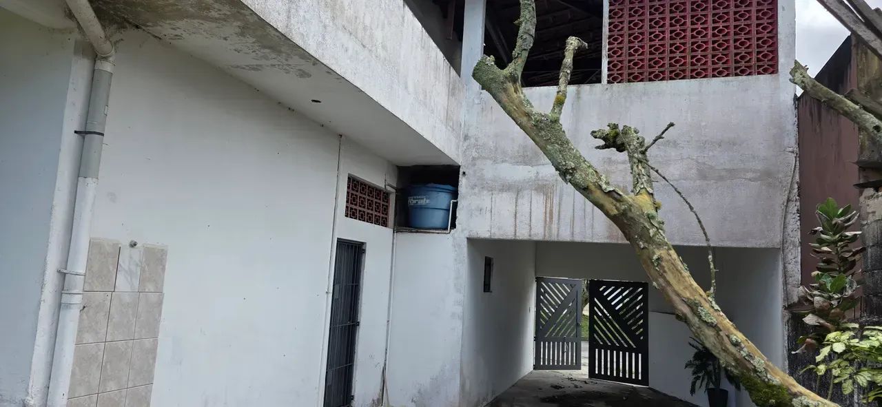Casa com Salão Comercial em Avenida em Itanhaém Litoral Sul de SP - Foto 4