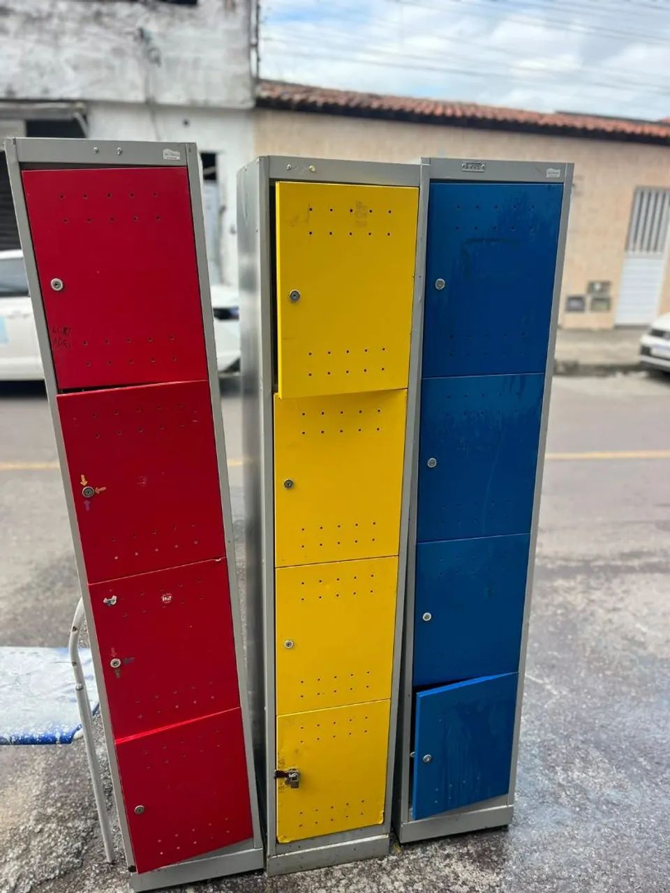 Armário de aço usado