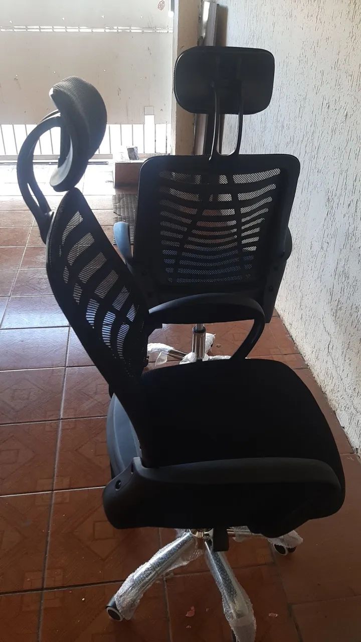 Cadeira giratória com regulagem  - Foto 4