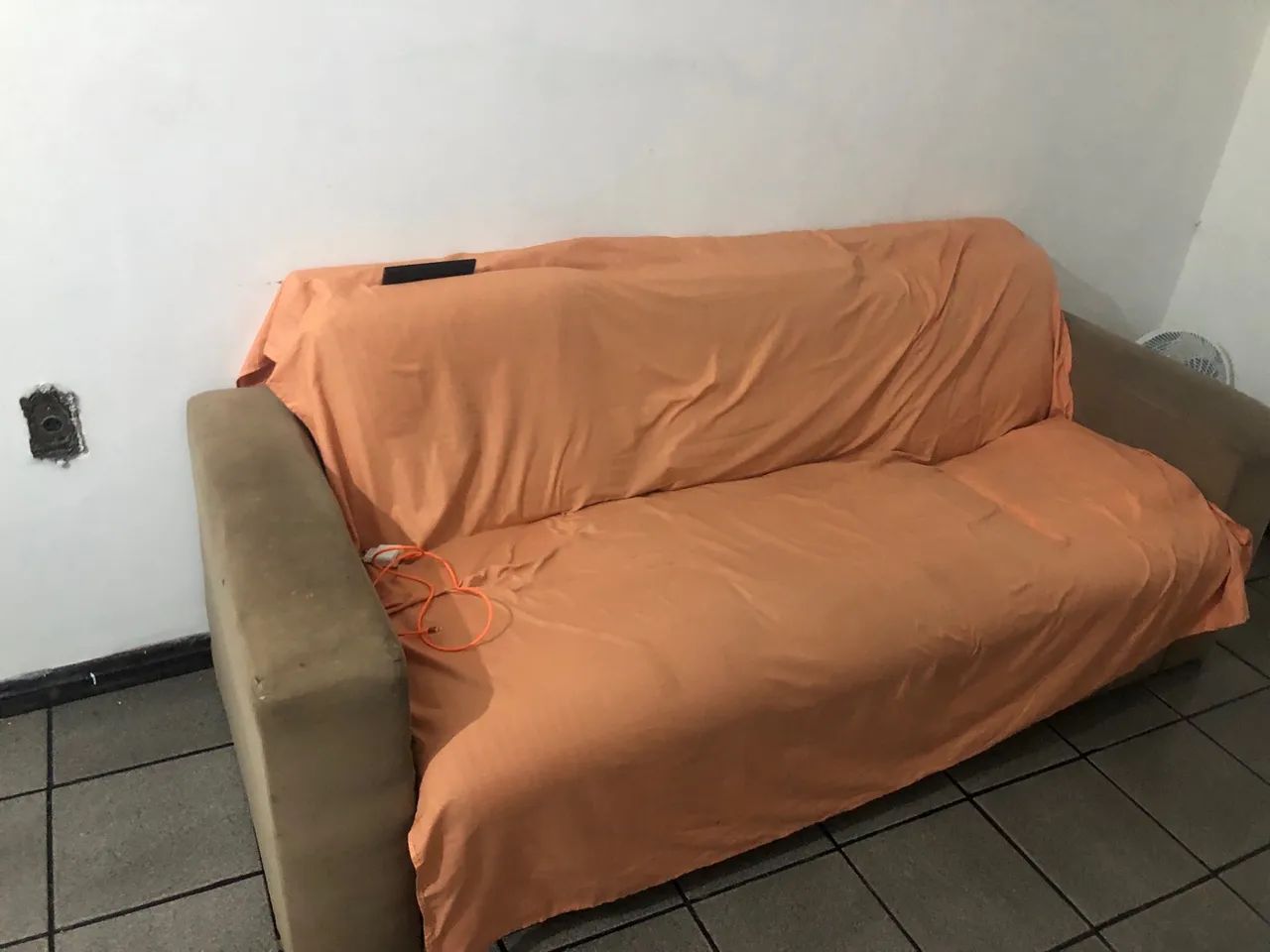 Sofá 3 lugares 64962178816130123